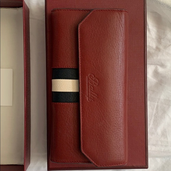 Wallet - Picture 4 of 9